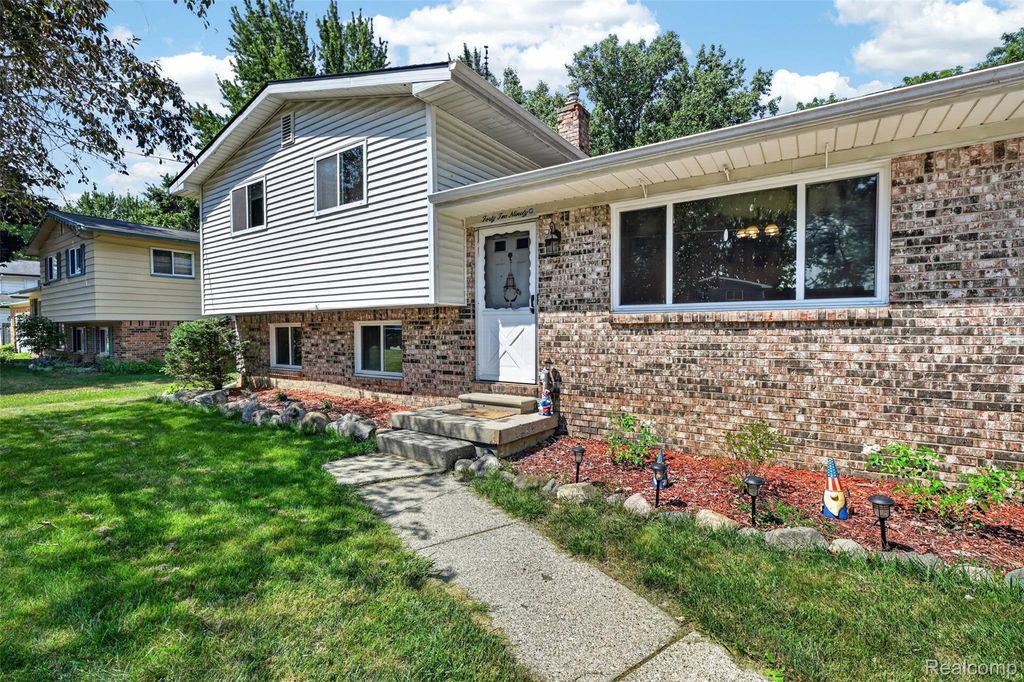 4290 Sulgrave Drive, Flint charter township