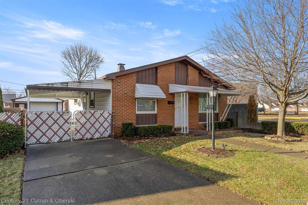 7120 Jackson Avenue, Taylor city