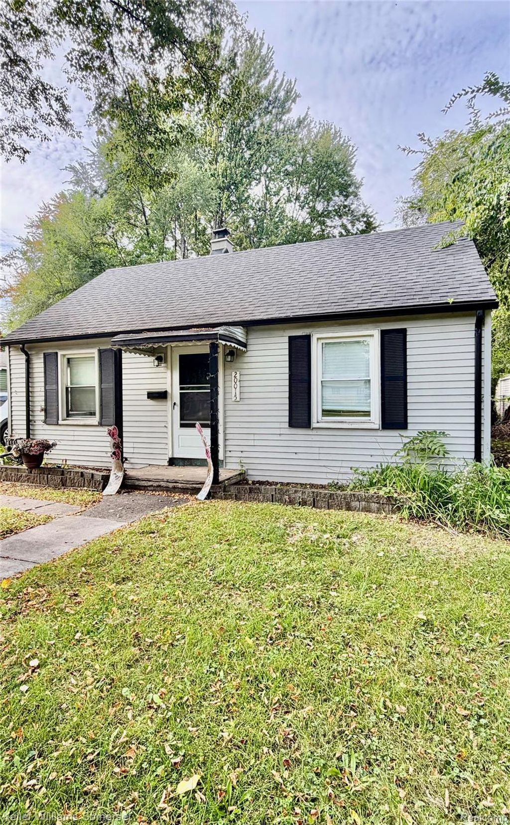 20015 Five Points Street, Redford