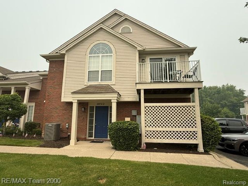 28312 Adler Park Drive S, New Baltimore