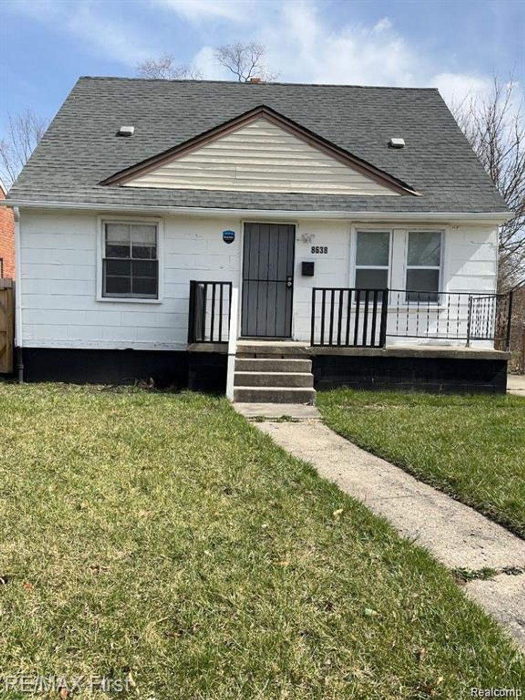 8638 Heyden Street, Detroit