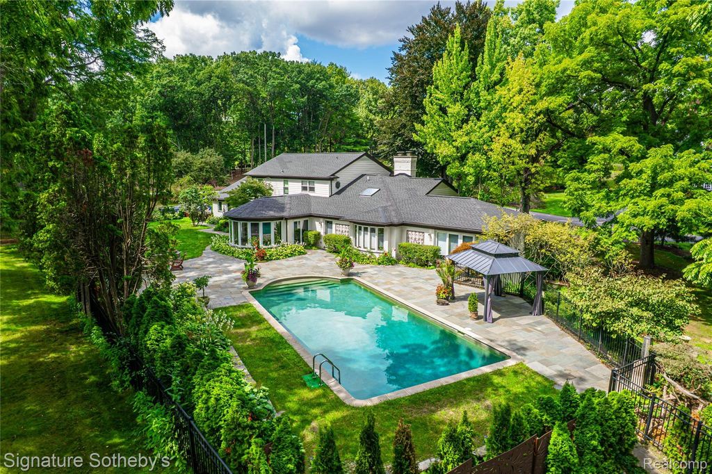 1381 Echo Lane, Bloomfield Hills