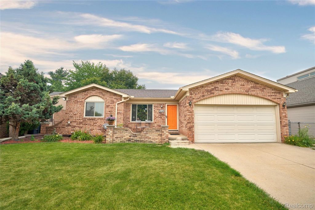 36765 Melbourne Drive, Sterling Heights city