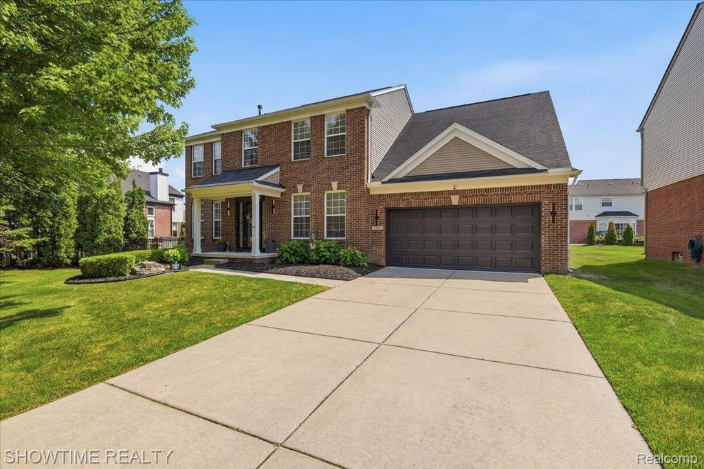 7386 Tottenham, Shelby charter township