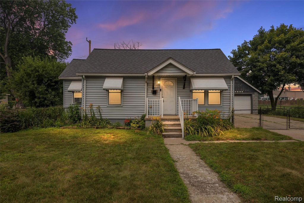 1759 E Elza Avenue, Hazel Park city