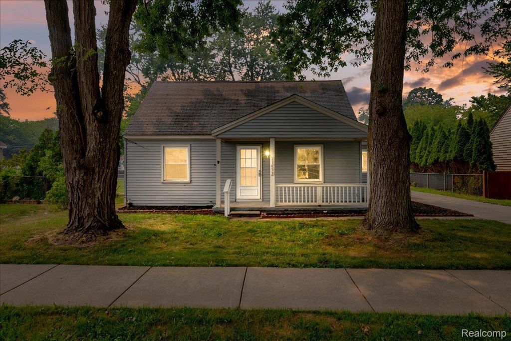 11653 Norborne, Redford charter township