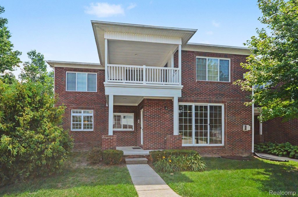 6996 Boulder Pointe Drive, Washington township