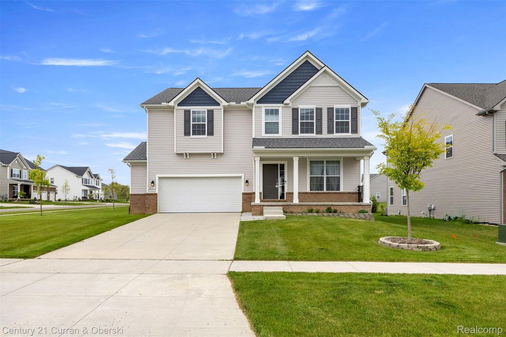 2717 Salt Springs Drive, Saline township