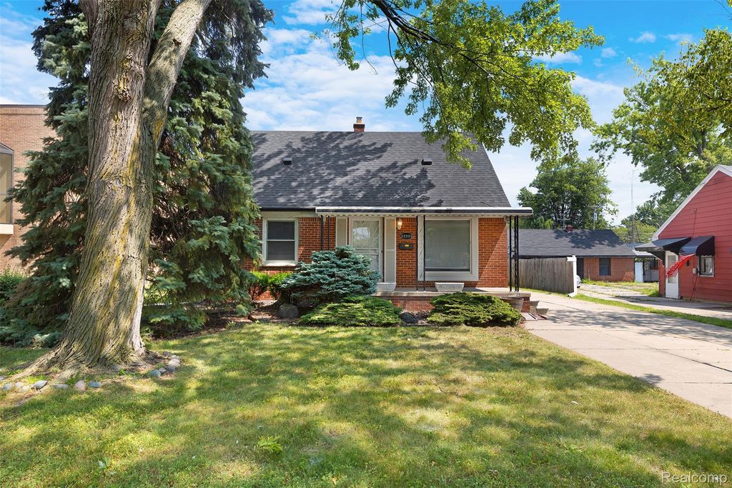 22225 E 10 Mile Road, St. Clair Shores city