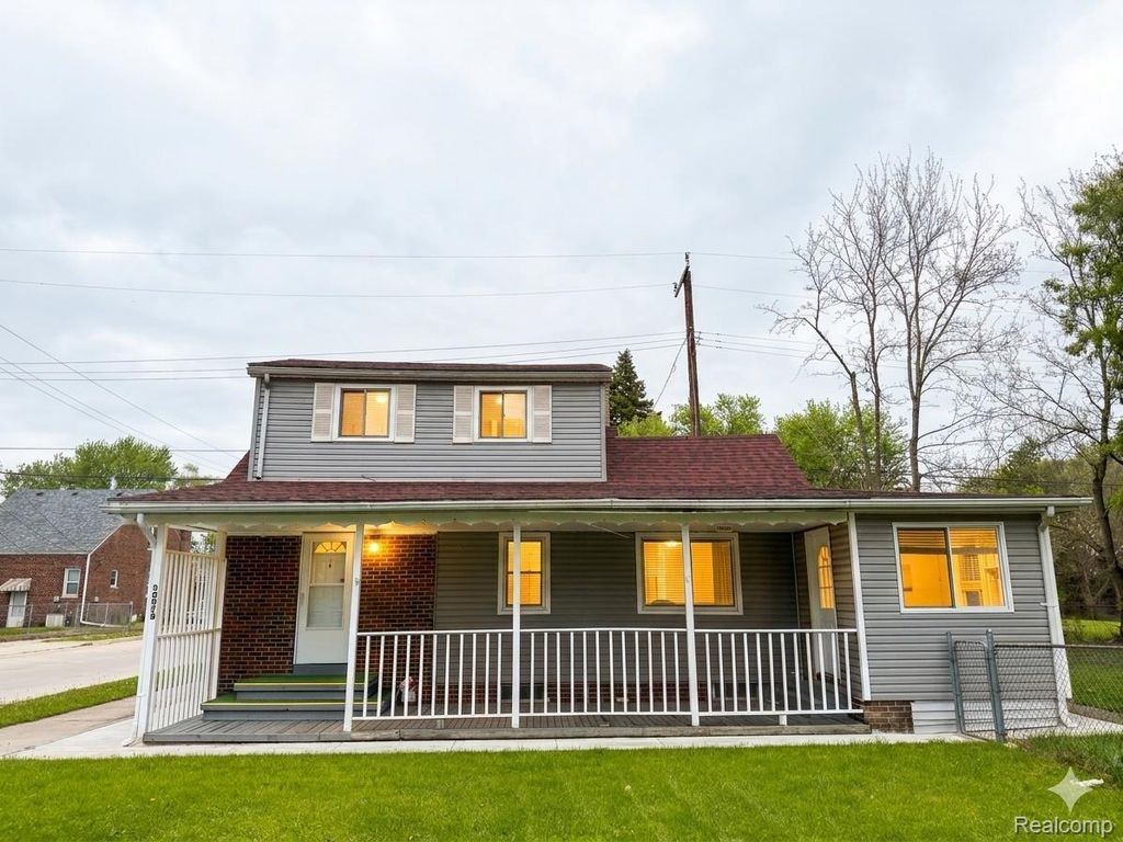 20870 Curie Avenue, Warren city