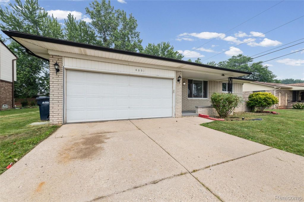 4051 Dickson Drive, Sterling Heights city