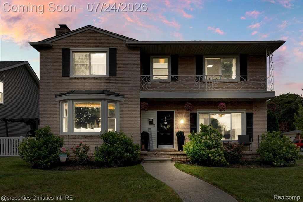 24600 Manistee Street, Oak Park city