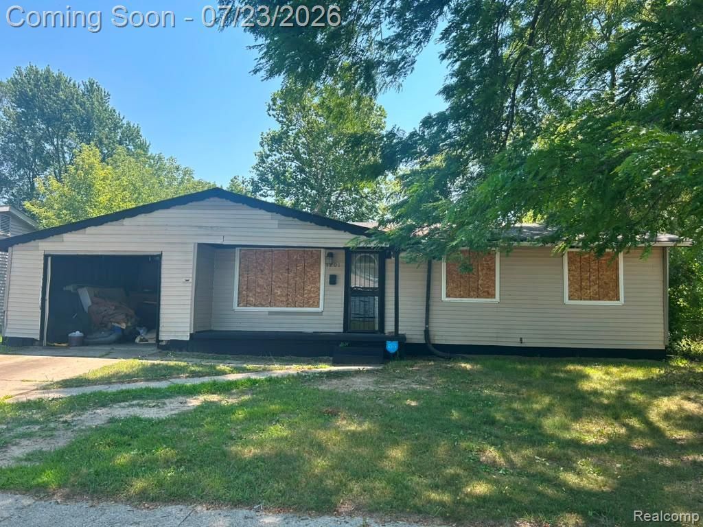 1201 Oleander Drive, Mt. Morris township