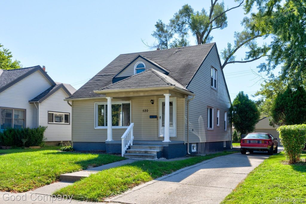 520 E Muir Avenue, Hazel Park