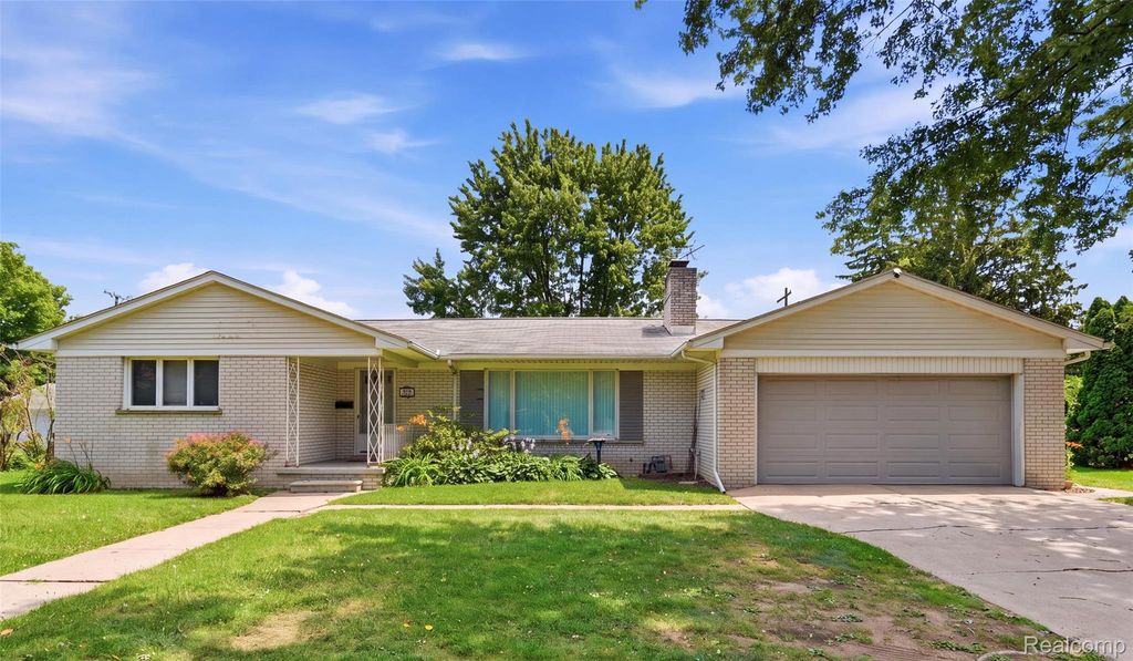 240 E Huron River Drive, Belleville city