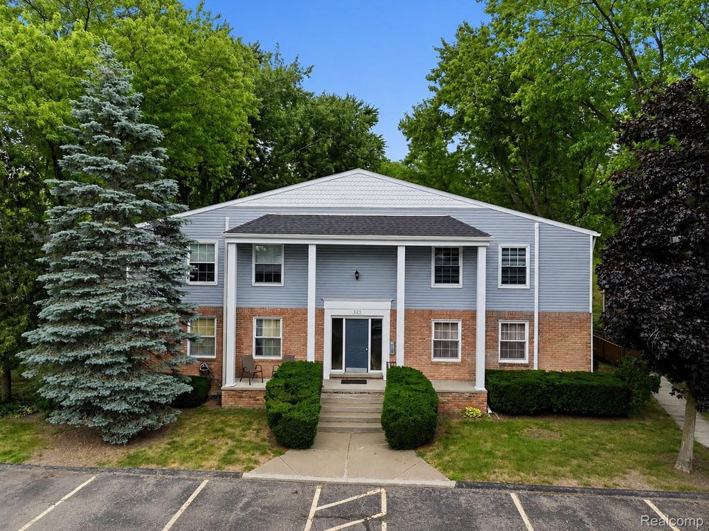 525 E University Drive 1002, Rochester Hills city