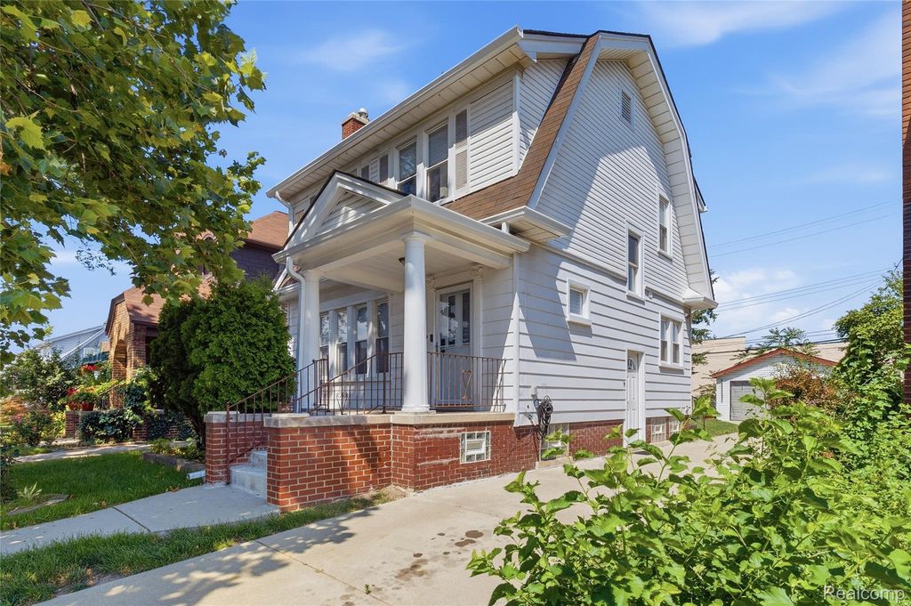 5056 Maple Street, Dearborn city