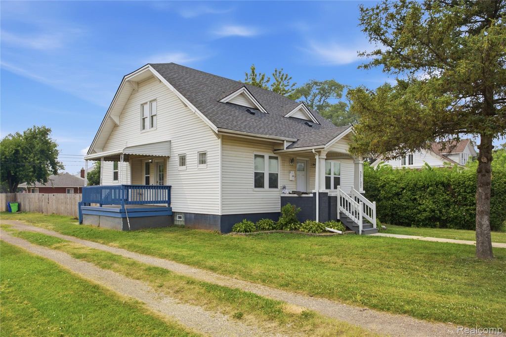 32127 Utica Road, Fraser city