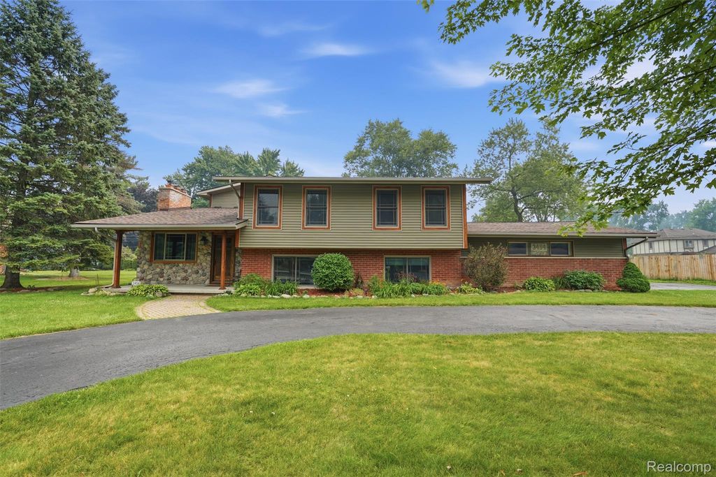 3454 Paddington Drive, Troy city