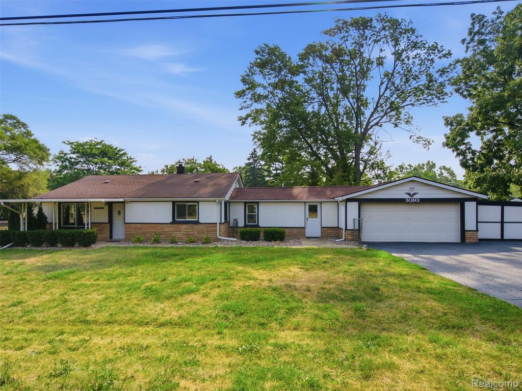 3093 Shaw Street, Burton city