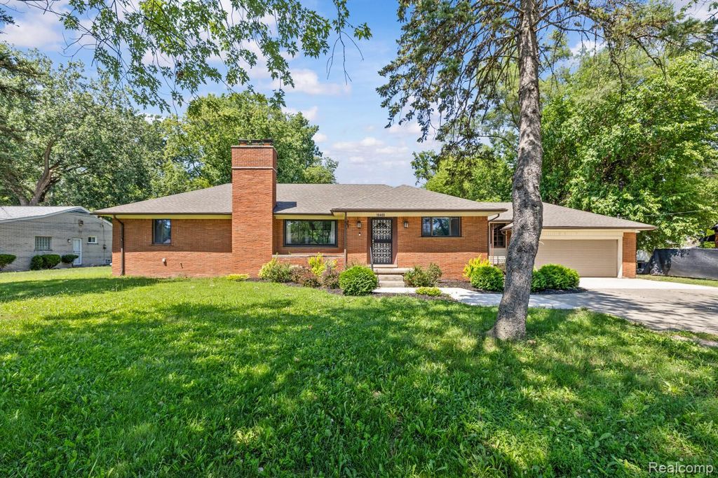 18480 W 9 Mile Road, Southfield city