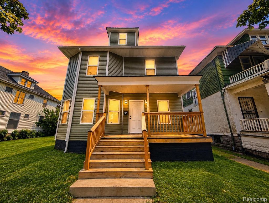 592 Leicester Court, Detroit city