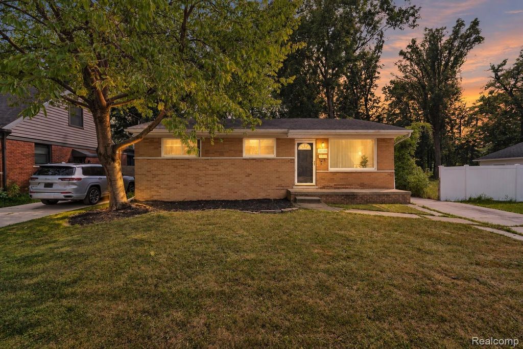 20308 Shady Lane Avenue, St. Clair Shores city