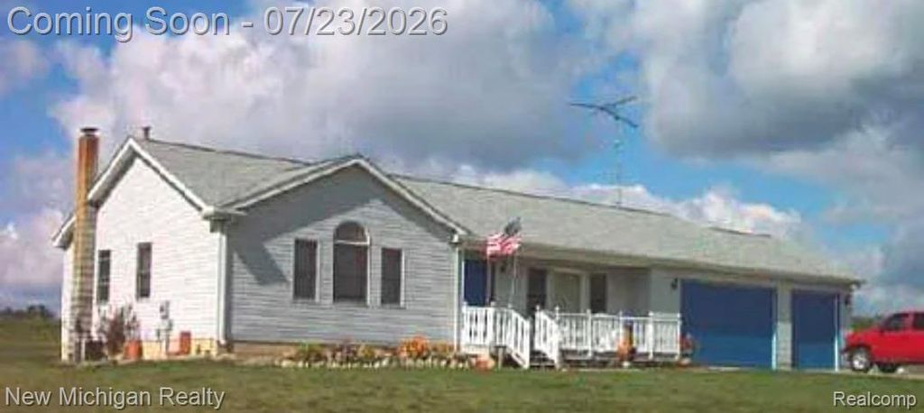 2695 Klam Road, Oregon township