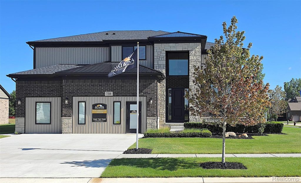 7398 Brys, Shelby charter township