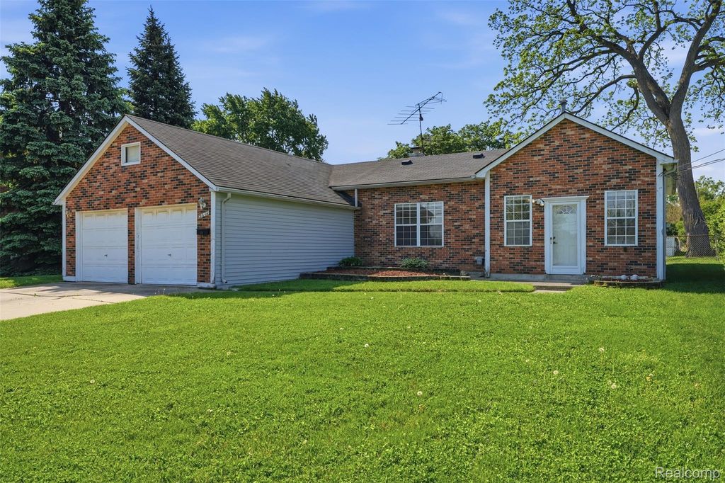 5634 Chicago Road, Warren city
