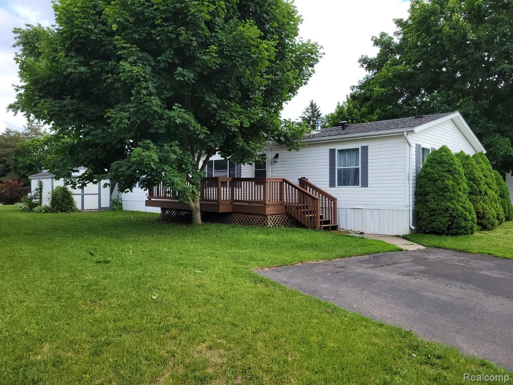 3651 Juniper Street, Village of Clarkston city