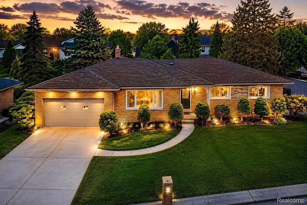 37542 Andrew Drive, Sterling Heights city