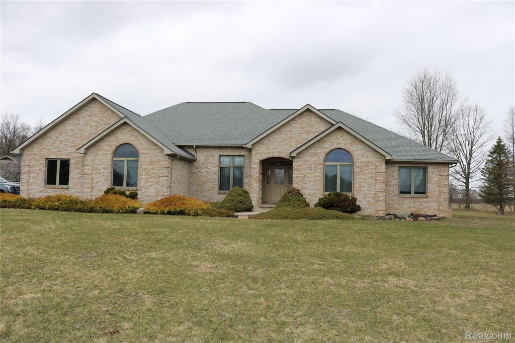 4678 Trails, Elba township