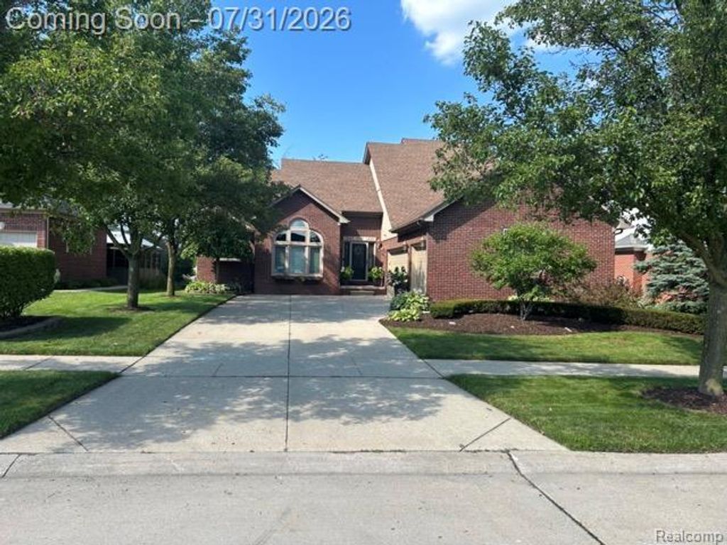 18987 Pine Lane, Macomb township