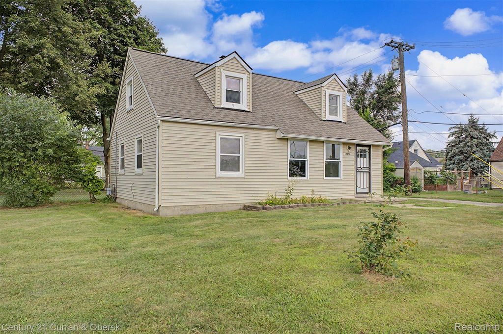 15026 Vivian Street, Taylor city