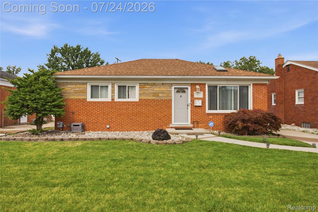 24575 Beck Avenue, Eastpointe city