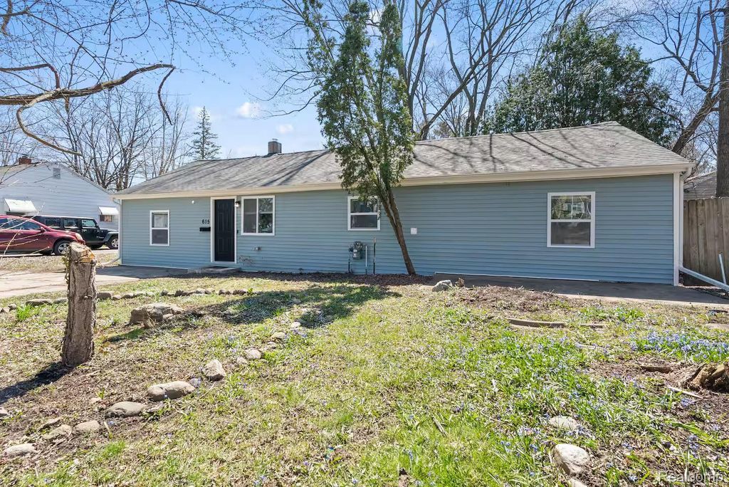 615 W Hodge Avenue, Lansing city