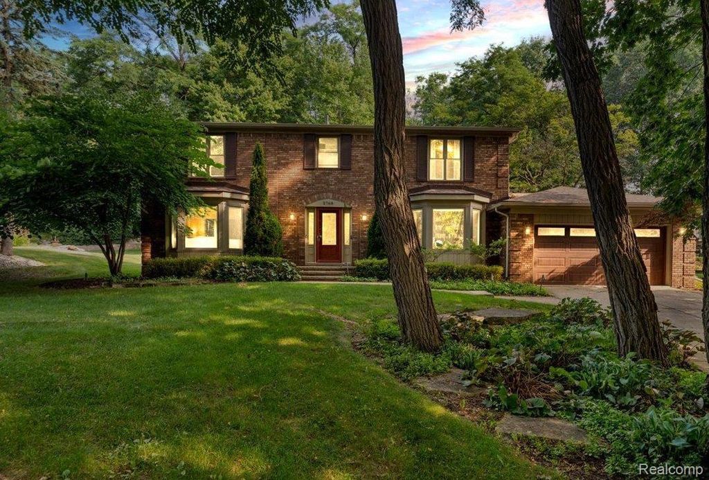 2768 Homewood Drive, Troy city