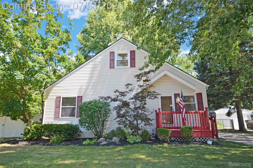 26550 Oakland Street, Roseville city