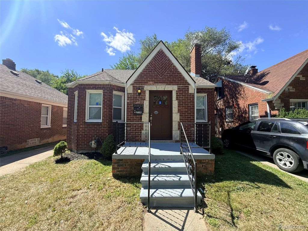 16853 Saint Marys Street, Detroit city
