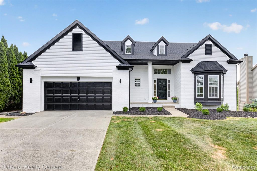2707 Cook Creek Drive, Pittsfield charter township