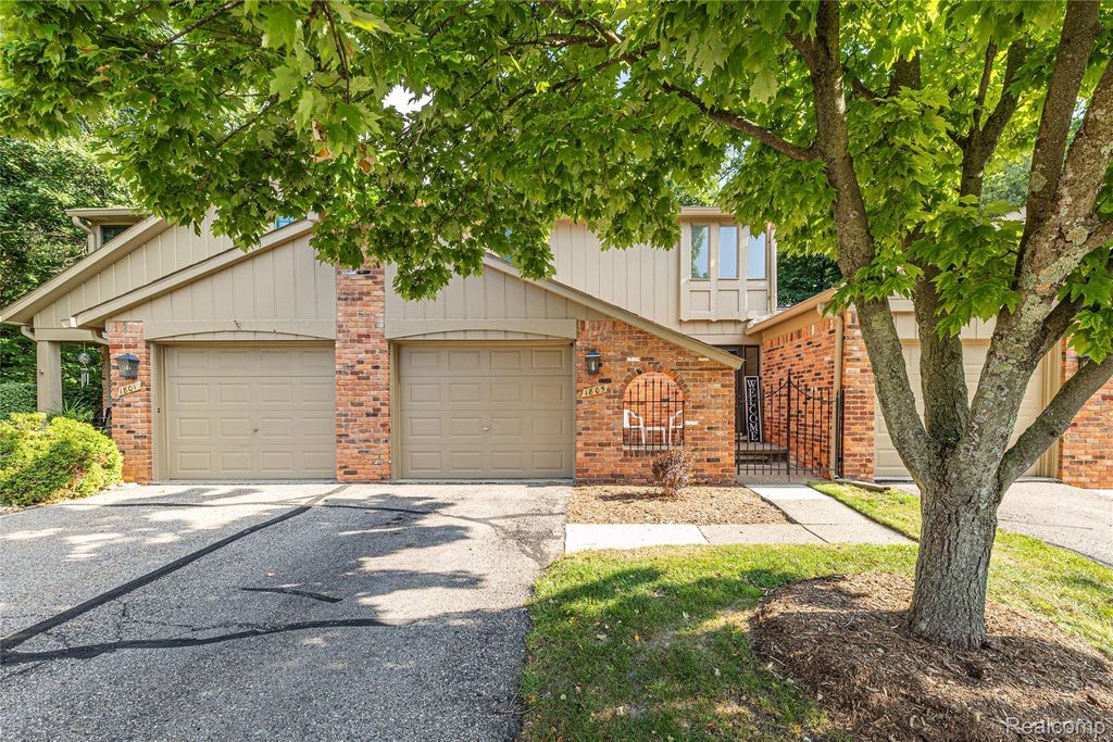 1805 Van Hill Court, Rochester Hills city