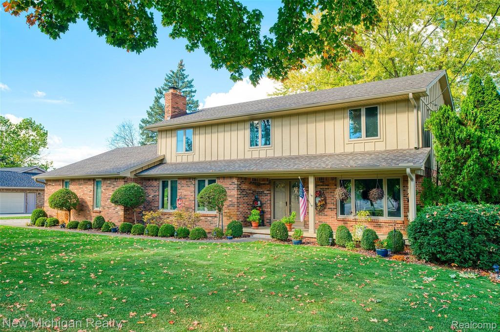 9201 Burning Tree Drive, Grand Blanc city
