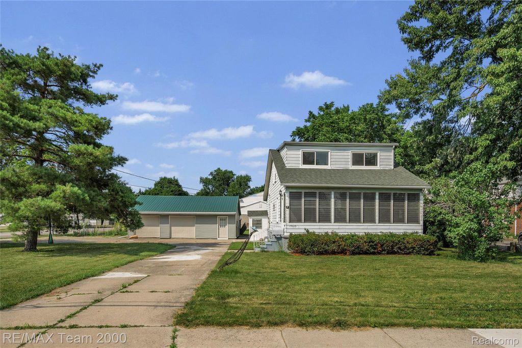 19615 Eastwood Drive, Harper Woods city
