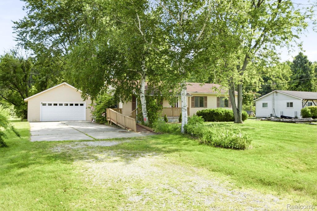 4181 Maes Drive, Port Huron charter township