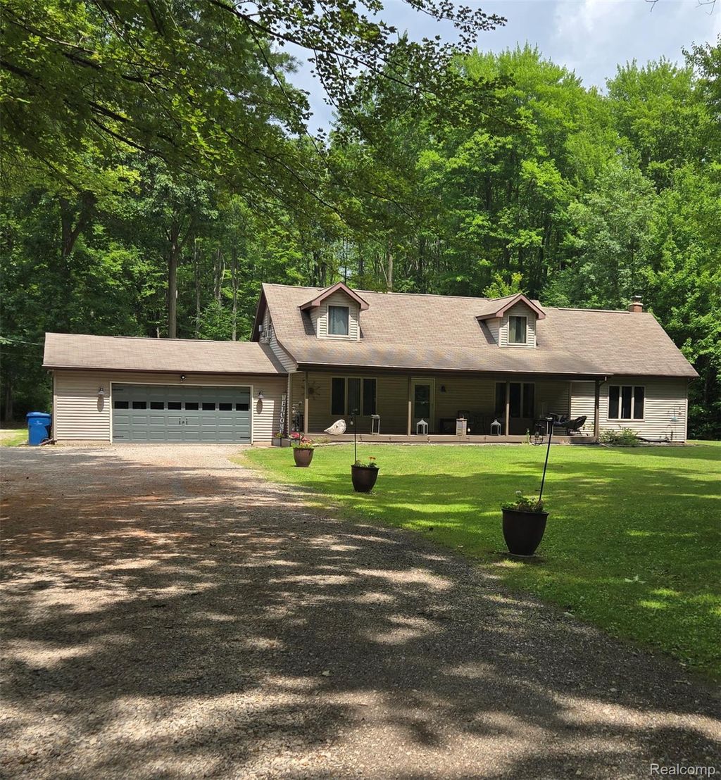 760 Moff Drive, Deerfield township