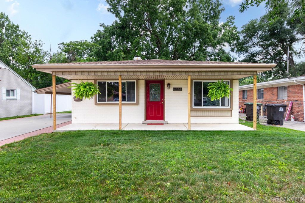 20633 Lockwood Street, Taylor city