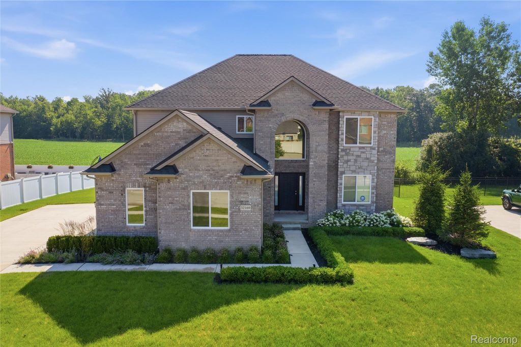 32169 Adam Brown Drive, Brownstown charter township