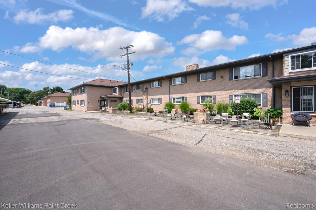 2311 Walton Boulevard 44, Rochester Hills city