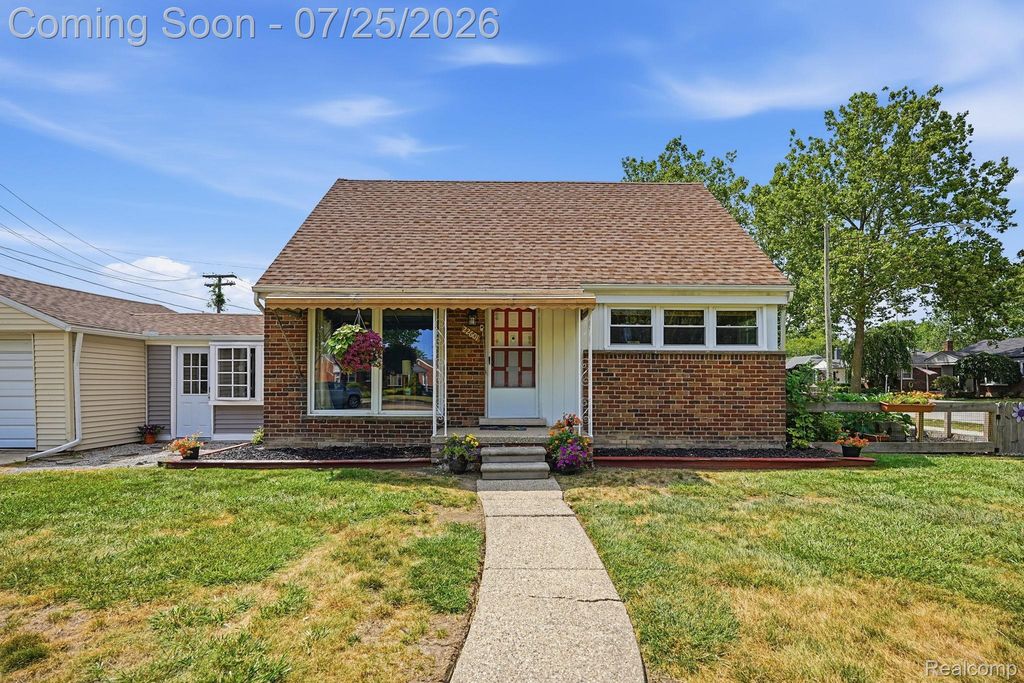 22601 Chapoton Street, St. Clair Shores city